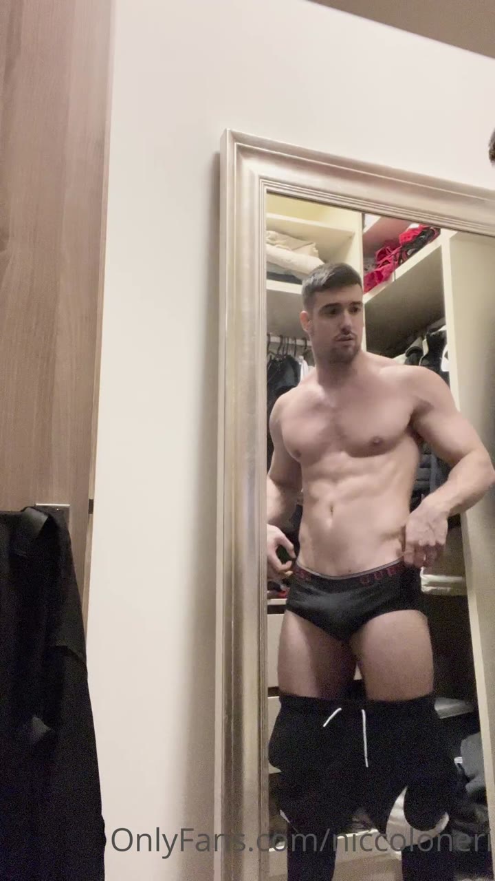 25 italian muscle stud Niccolo Neri niccoloneri big cock onlyfans porn