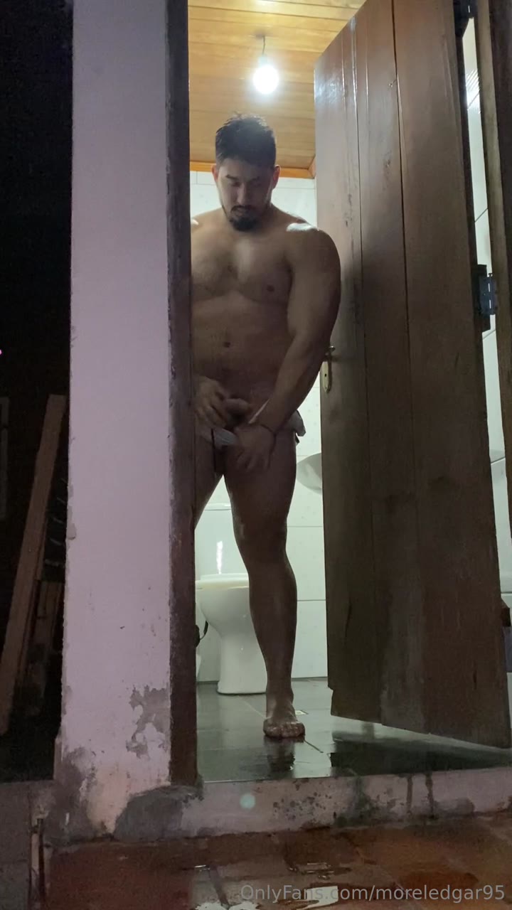 123 Latino hunk Edgar Morel moreledgar95 onlyfans porn