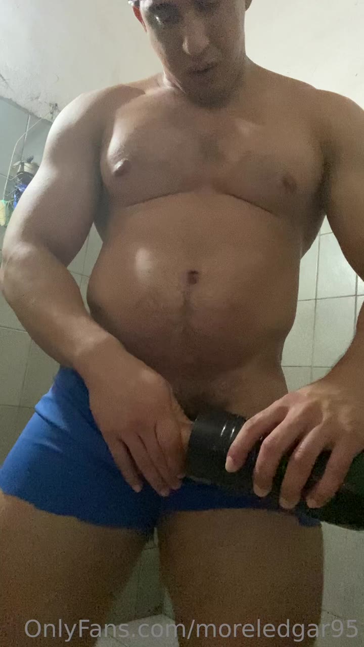 2 Latino hunk Edgar Morel moreledgar95 onlyfans porn