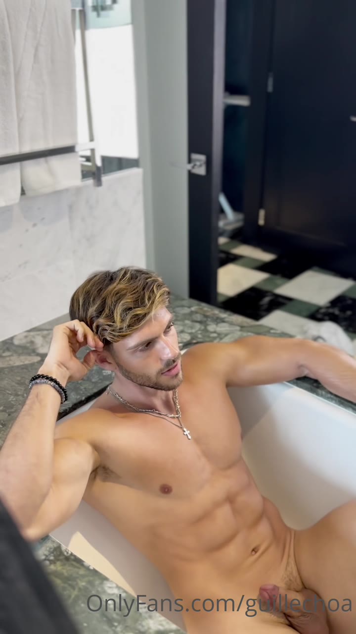 136  Spanish fitness model Guille Choa guillechoa onlyfans porn