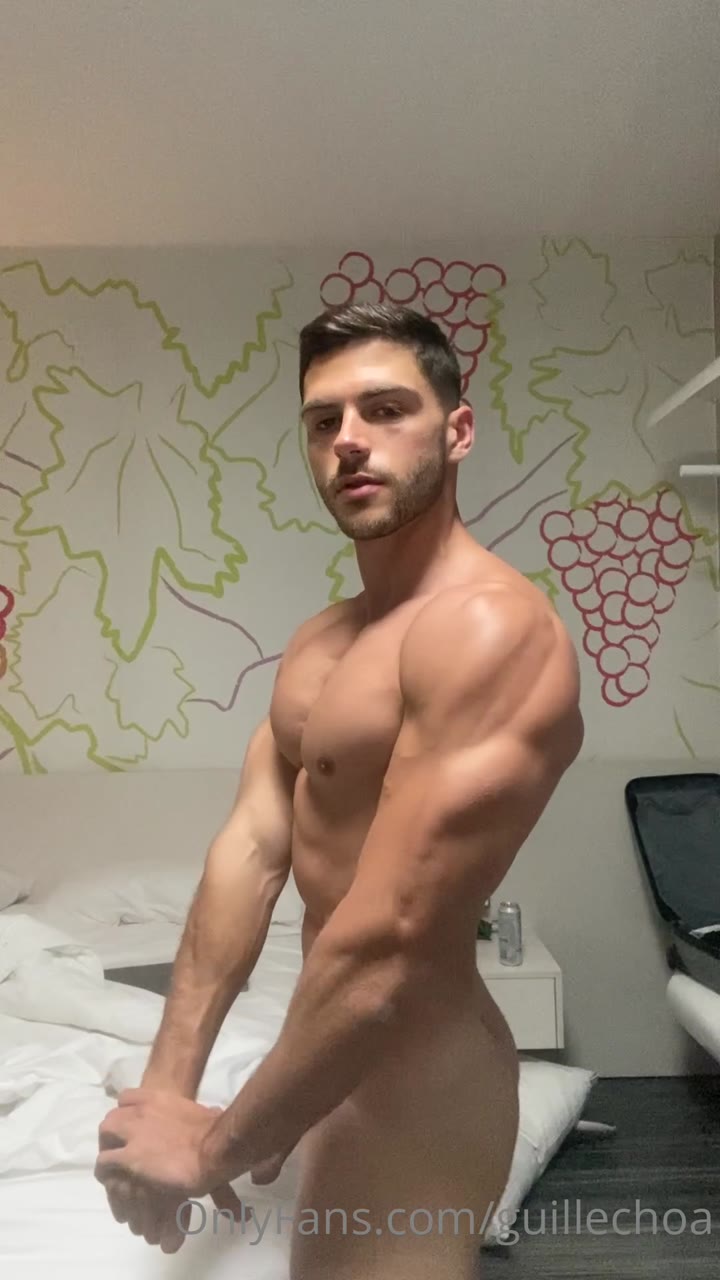260  Spanish fitness model Guille Choa guillechoa onlyfans porn