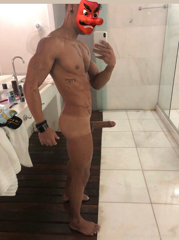 26 Brazilian hottie Nieldan OnlyFans porn