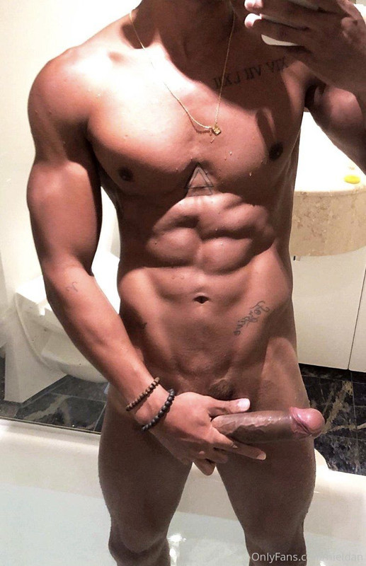 53 Brazilian hottie Nieldan OnlyFans porn