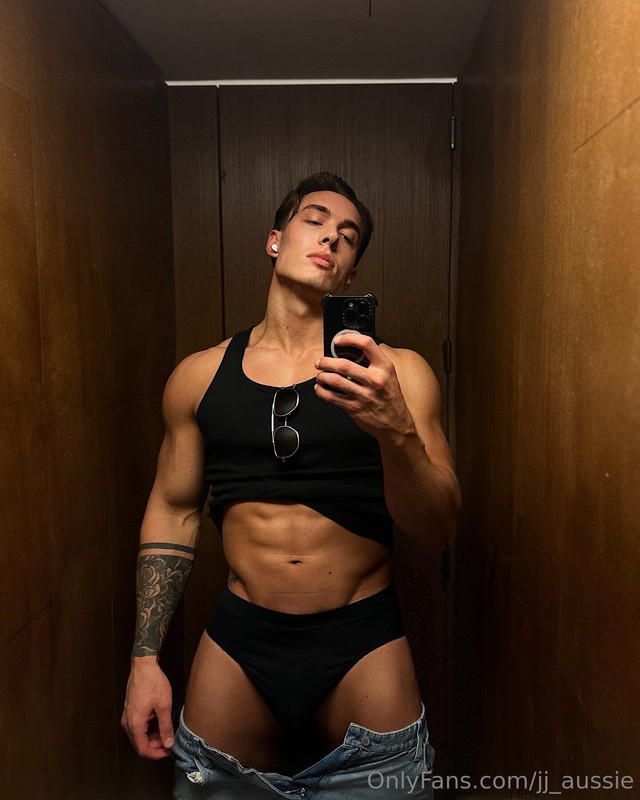 135 Australian hunk jj_aussie onlyfans porn