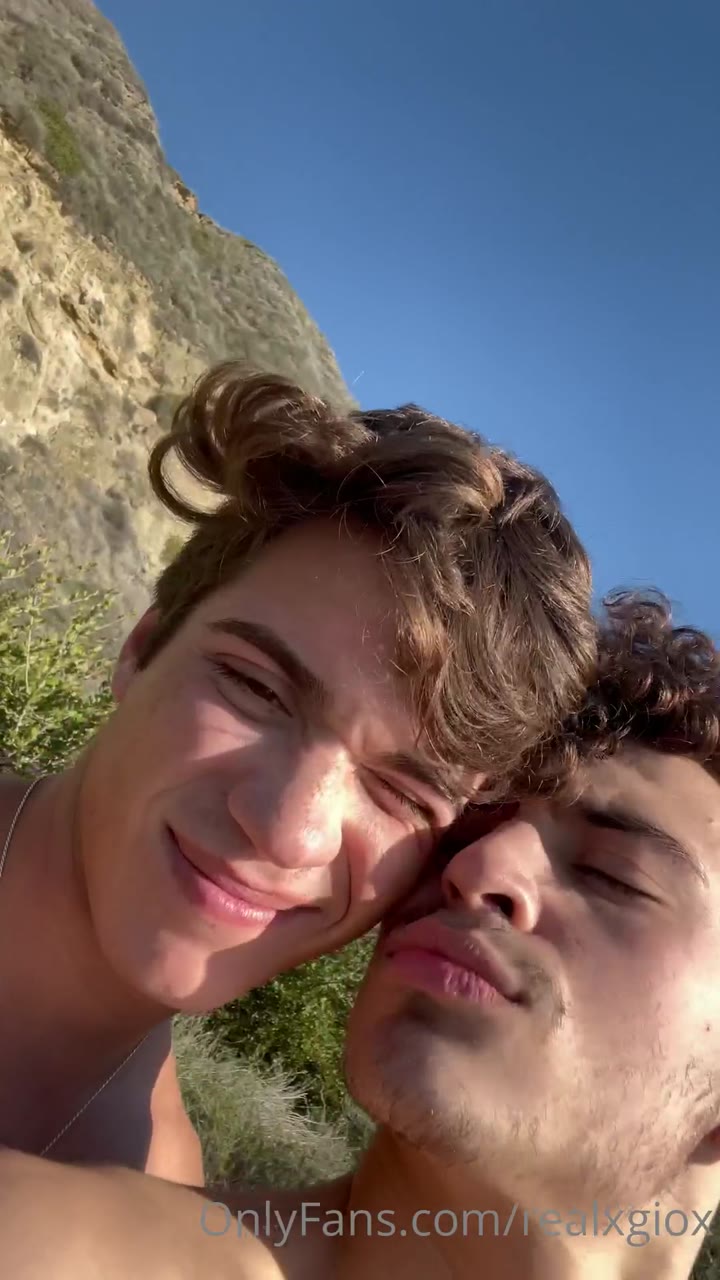45 Curly haired twunk GIO xgiox69 onlyfans fuck