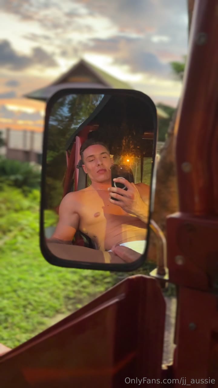 27 Australian hunk jj_aussie onlyfans porn