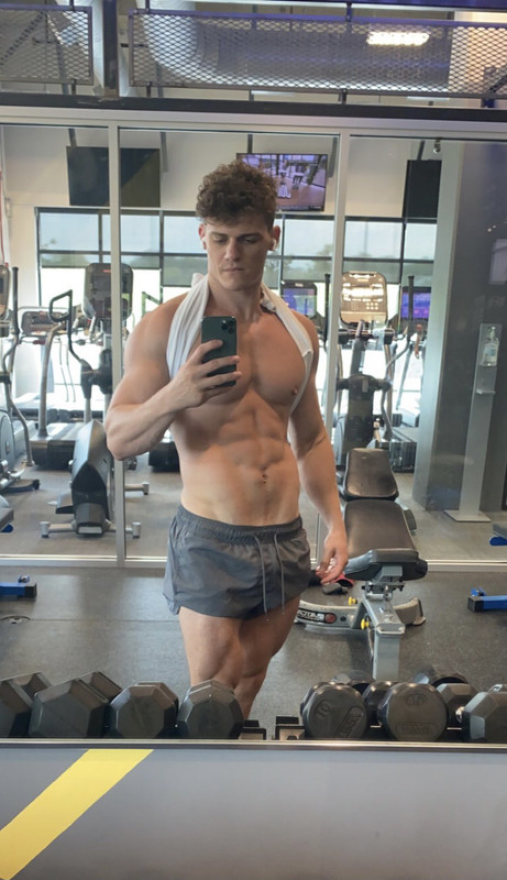 26 muscle jock elfluvr onlyfans  porn leaked