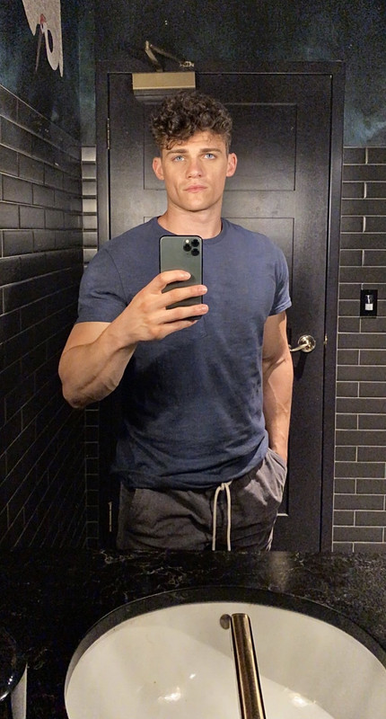 78 muscle jock elfluvr onlyfans  porn leaked