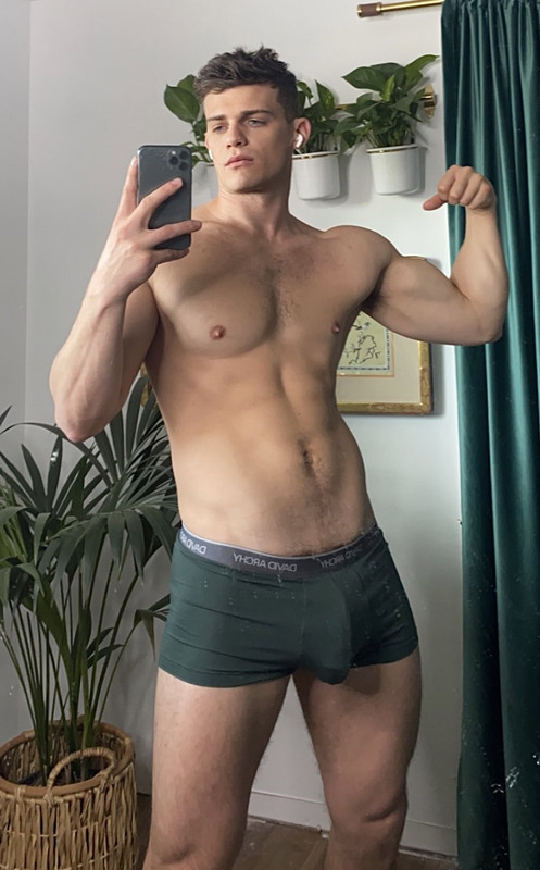 90 muscle jock elfluvr onlyfans  porn leaked