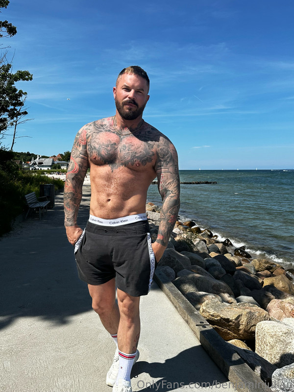 95 daddy benjaminjulian onlyfans porn