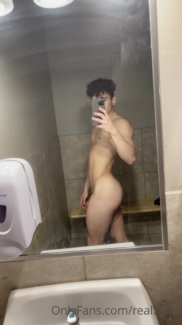 11 Curly haired twunk GIO xgiox69 onlyfans fuck