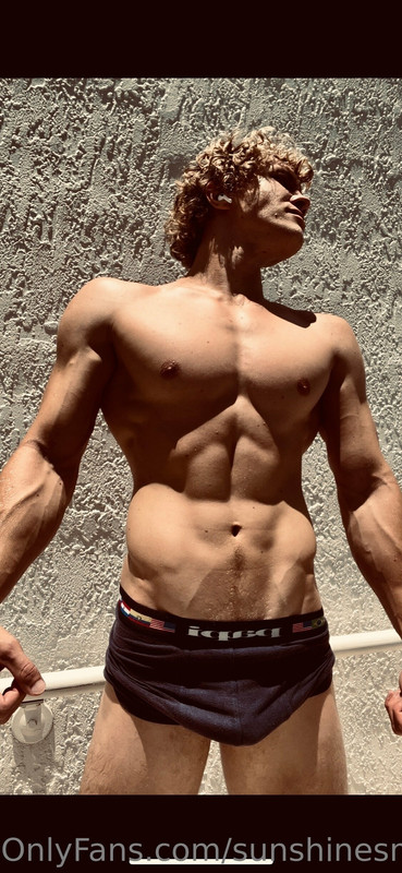 48  Curly Haired jock  Owen Lindberg sunshinesmile99 onlyfans porn