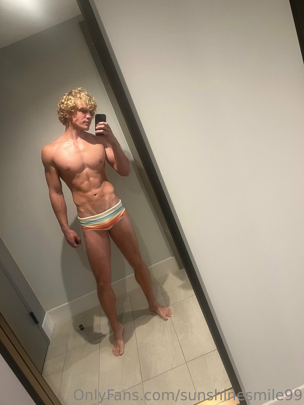 81 Curly Haired jock Owen Lindberg sunshinesmile99 onlyfans porn