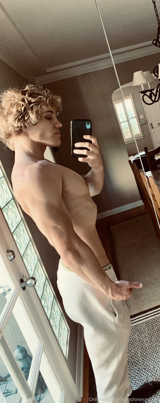 98 Curly Haired jock Owen Lindberg sunshinesmile99 onlyfans porn