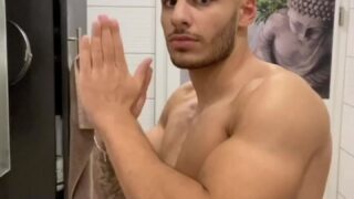 38 Arab KURDISH Muscular Prince Onlyfans