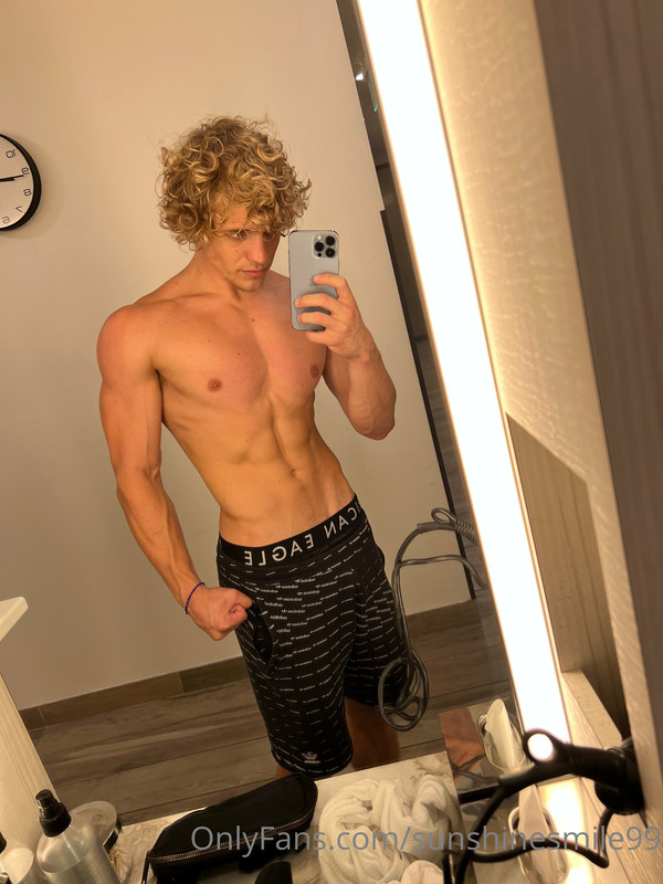 120 Curly Haired jock Owen Lindberg sunshinesmile99 onlyfans porn