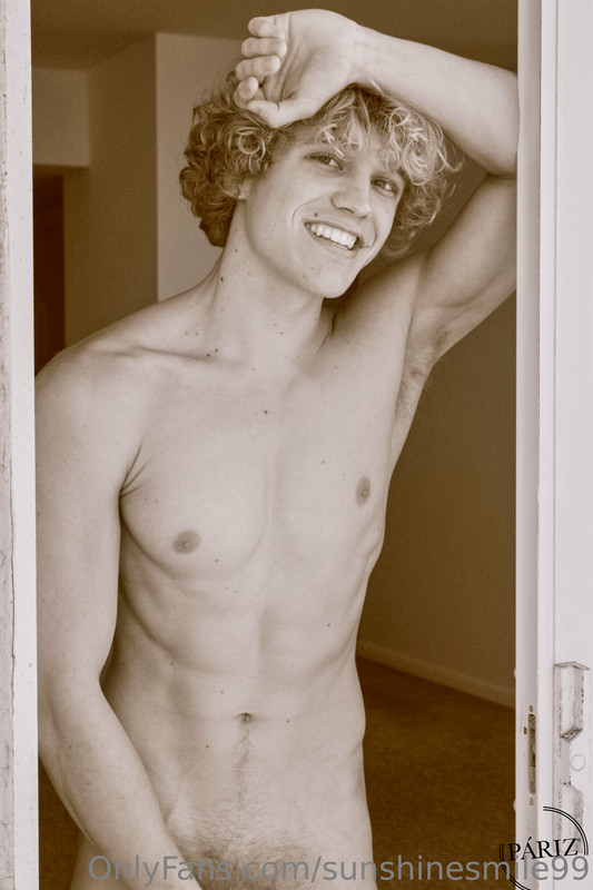 185 Curly Haired jock Owen Lindberg sunshinesmile99 onlyfans porn