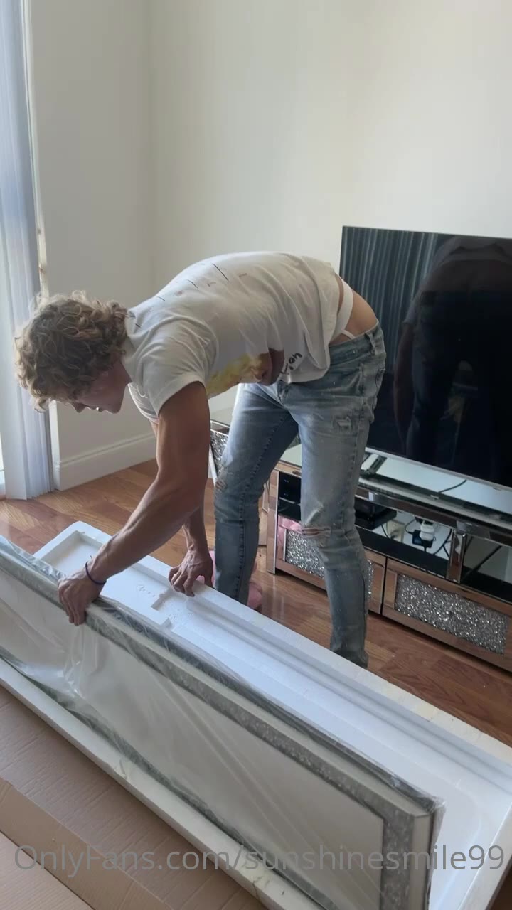 283 Curly Haired jock Owen Lindberg sunshinesmile99 onlyfans porn