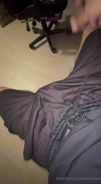 10 Italian Jock Denis Dosio denis.dosio OnlyFans Porn