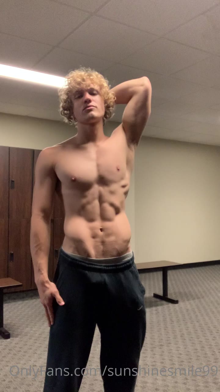 214  Curly Haired jock  Owen Lindberg sunshinesmile99 onlyfans porn