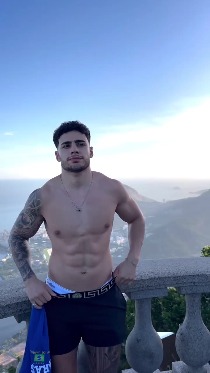 23 Arab KURDISH Muscular Prince Onlyfans