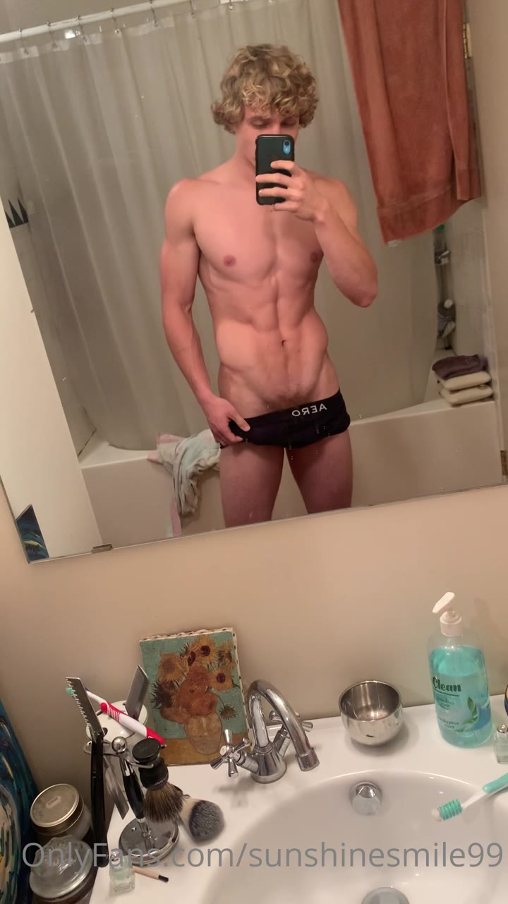 267 Curly Haired jock Owen Lindberg sunshinesmile99 onlyfans porn