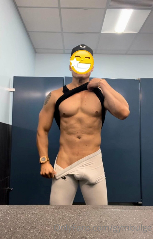146  Beefy hunk Wiccan gymbulge gym.bulge OnlyFans porn
