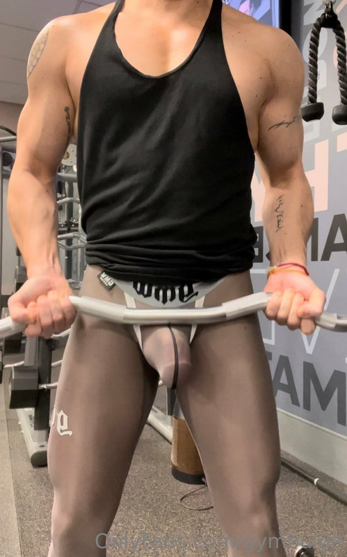 152  Beefy hunk Wiccan gymbulge gym.bulge OnlyFans porn