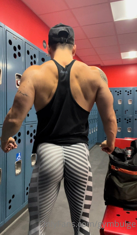 432  Beefy hunk Wiccan gymbulge gym.bulge OnlyFans porn
