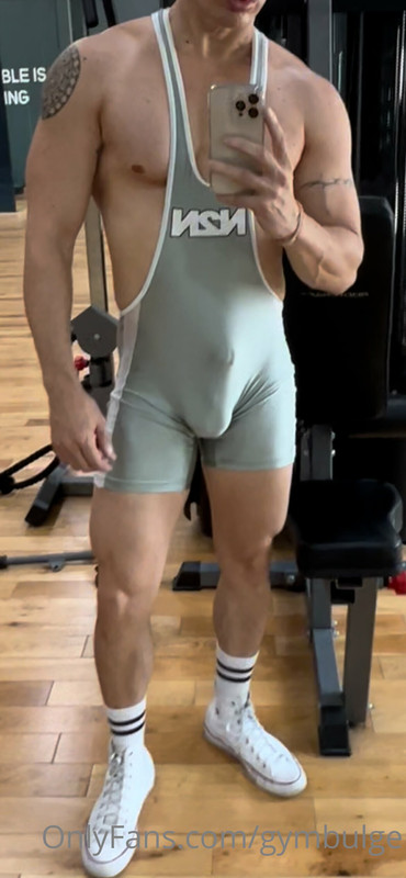 268  Beefy hunk Wiccan gymbulge gym.bulge OnlyFans porn