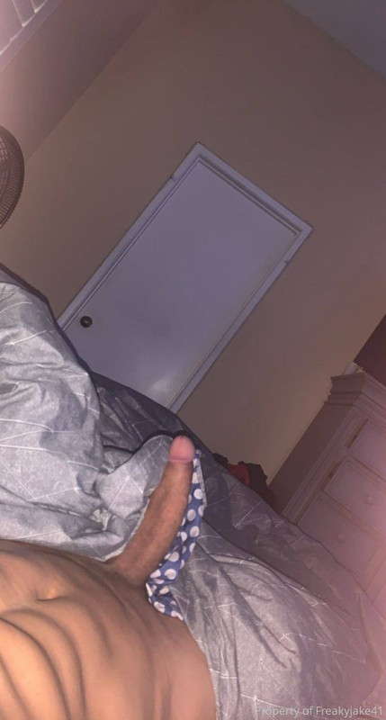 11 Light skinned black hunk freakyjake41 Onlyfans porn