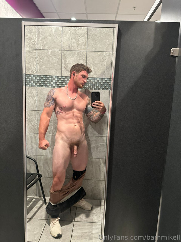 5 Sexy hunk Bam Mikell bammikell OnlyFans porn
