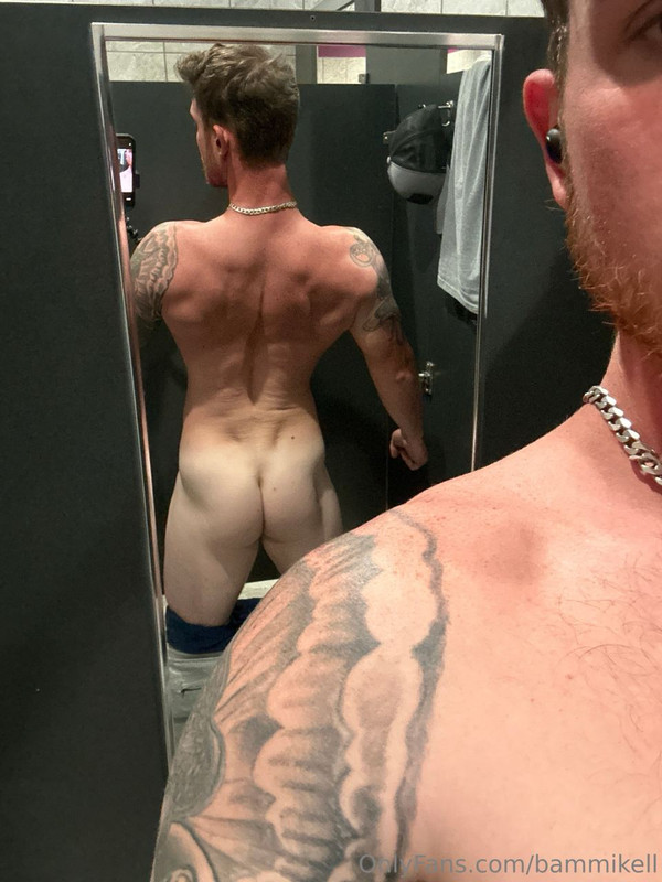 9 Sexy hunk Bam Mikell bammikell OnlyFans porn