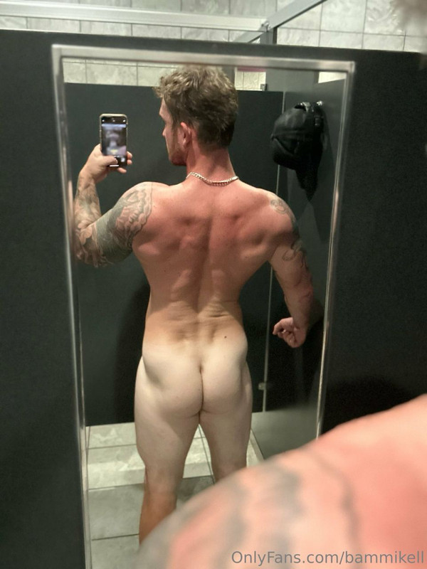 60 Sexy hunk Bam Mikell bammikell OnlyFans porn