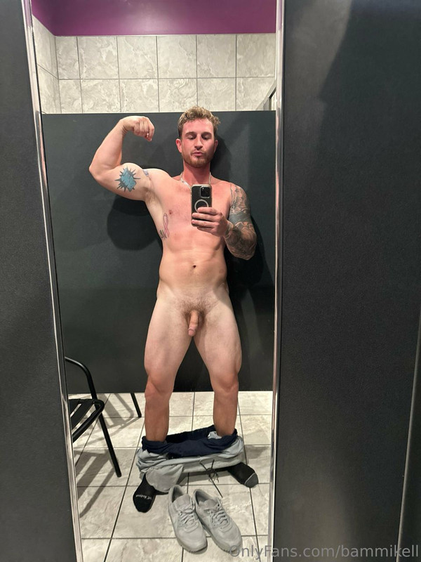 61 Sexy hunk Bam Mikell bammikell OnlyFans porn