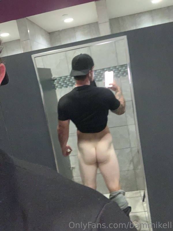 95 Sexy hunk Bam Mikell bammikell OnlyFans porn