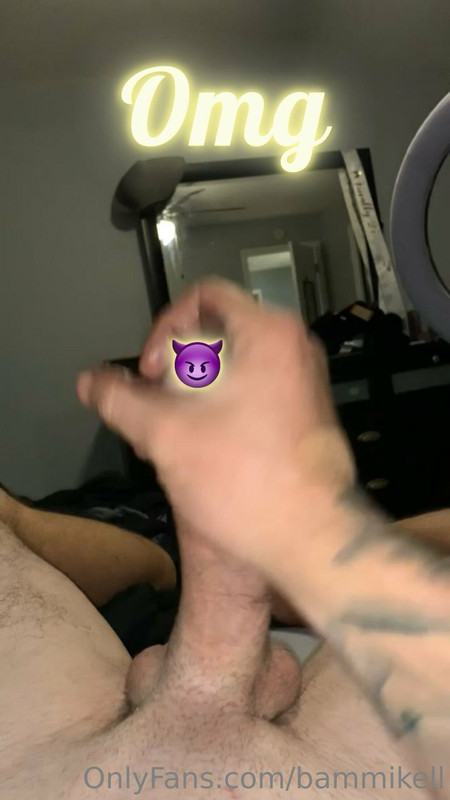 101 Sexy hunk Bam Mikell bammikell OnlyFans porn