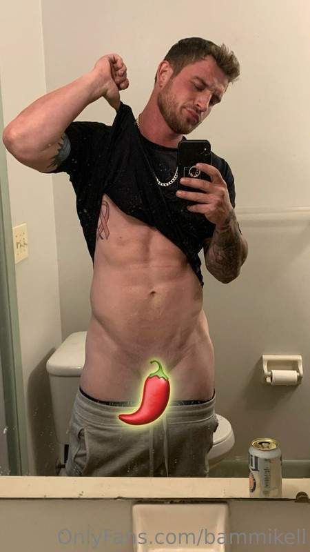 102 Sexy hunk Bam Mikell bammikell OnlyFans porn