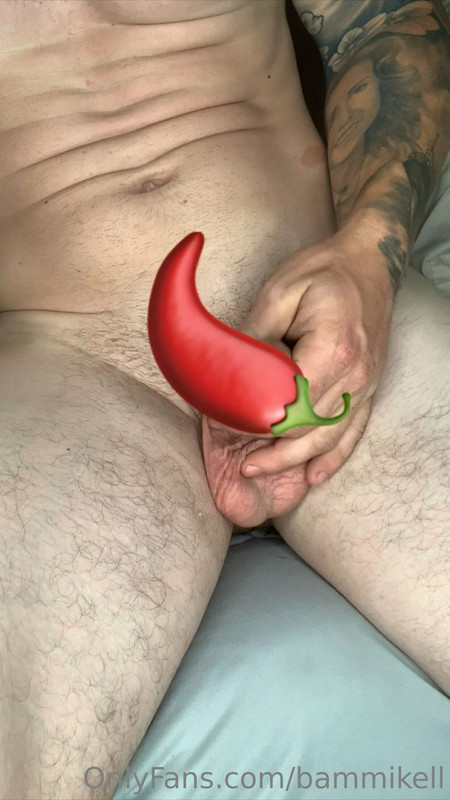108 Sexy hunk Bam Mikell bammikell OnlyFans porn