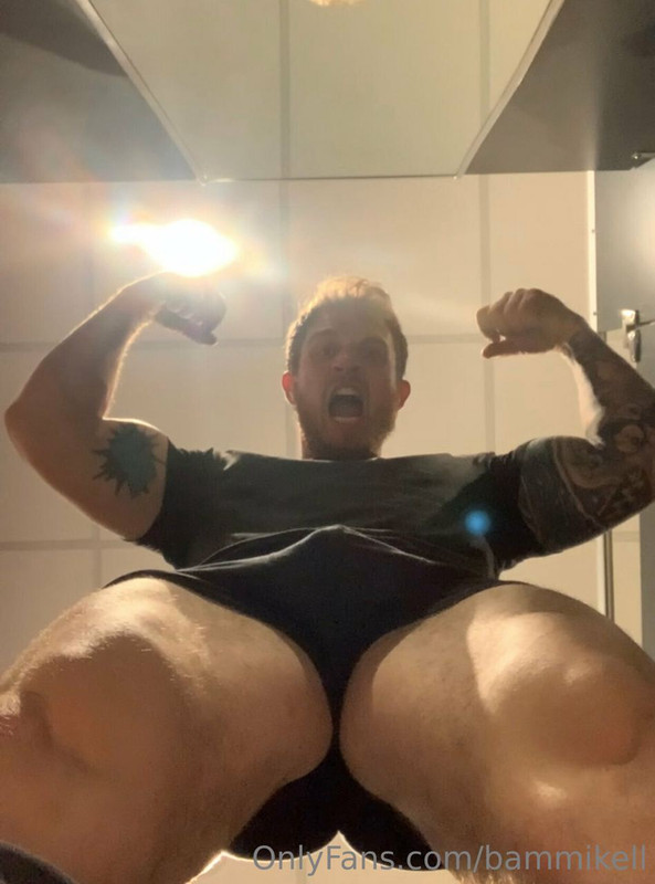 130 Sexy hunk Bam Mikell bammikell OnlyFans porn
