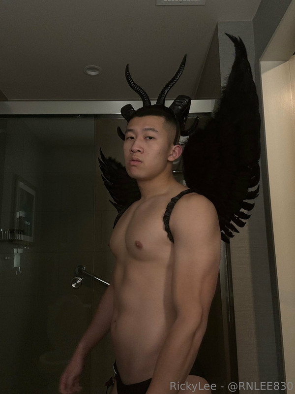 10 Asian twink Ricky Lee rickynlee rnlee830 onlyfans porn