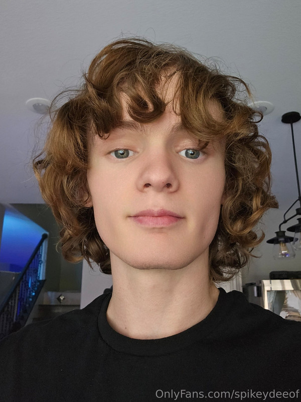 7 Big cock twink Spikey Dee spikeydeeof onlyfans porn