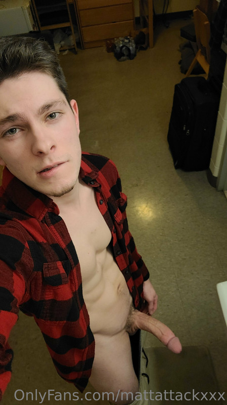 40 Twunk Matt Attack MattAttackXXX fucking on Onlyfans