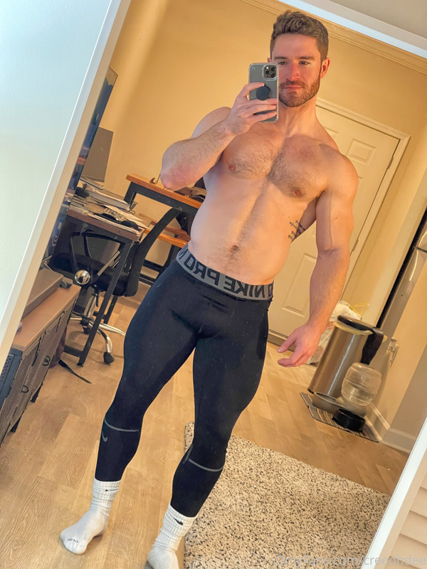 27 TikTok Bodybuilder Chris O’Donnell creeohdee onlyfans porn
