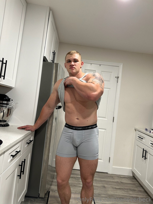 142 Bodybuilder Zane Verbeck zaneverbeck onlyfans leaked
