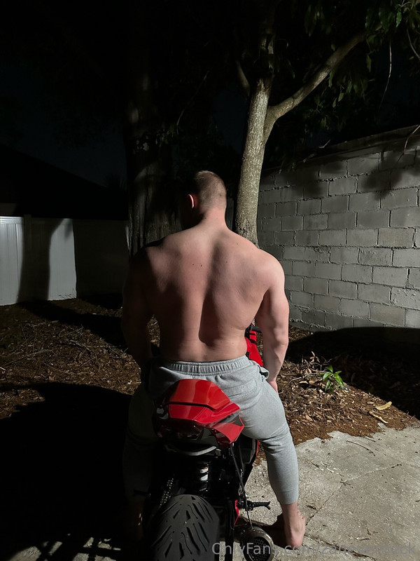 235 Bodybuilder Zane Verbeck zaneverbeck onlyfans leaked
