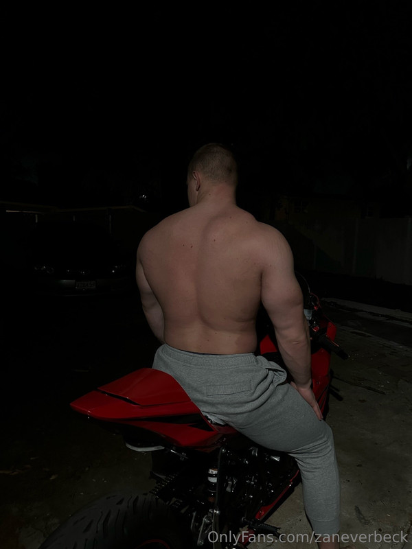 295 Bodybuilder Zane Verbeck zaneverbeck onlyfans leaked