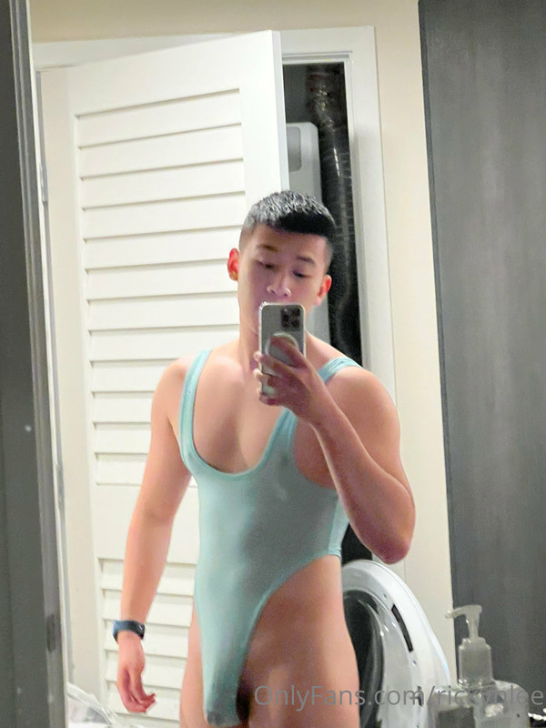 19 Asian twink Ricky Lee rickynlee rnlee830 onlyfans porn