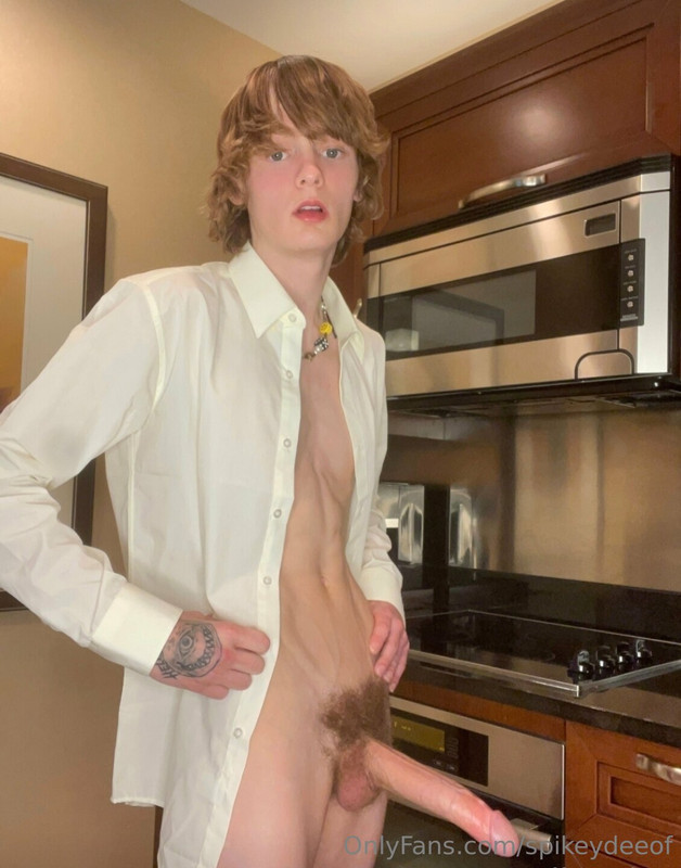 62 Big cock twink Spikey Dee spikeydeeof onlyfans porn