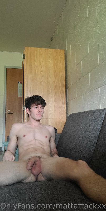 80 Twunk Matt Attack MattAttackXXX fucking on Onlyfans